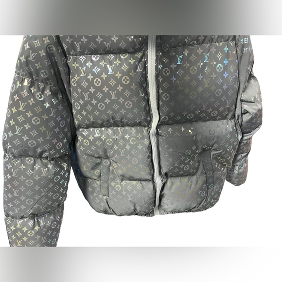 Louis Vuitton puffer jacket - Picture 6 of 7